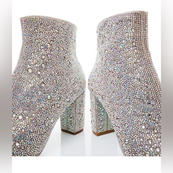 BETSEY JOHNSON CADY BOOTS BRAND NEW - NEVER WORN ! - Picture 8 of 9